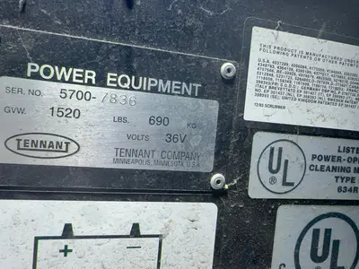Used TENNANT 5700 Sweepers Ohio US | HGR 24 #1265879