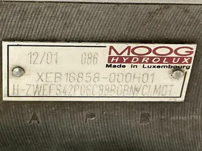 USED MOOG D633-7205
