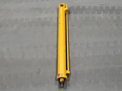 USED MACLEAN 1091168