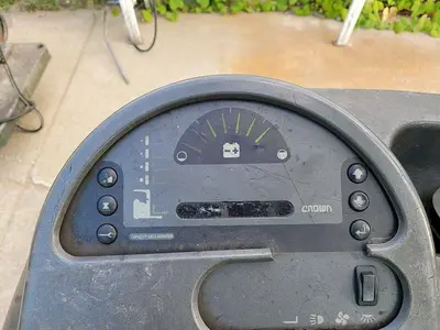 USED 2000 CROWN RR5000