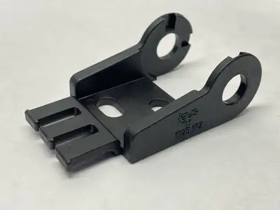 1025-1PZ | Igus  Locking Mounting Bracket LOT OF 4 - New Other