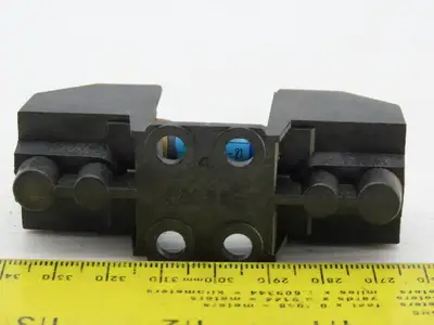 Littelfuse LH25030-1CR Fuse Block Holder 10AWG 25LB-IN 10,000AMP Lot of 7