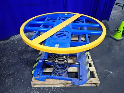 Global Industrial  44" Pallet Postitoner