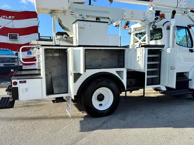 Used 2015 FREIGHTLINER M2 106 Tractors & Trailers Florida US | Truck and Van Outlet #1506283