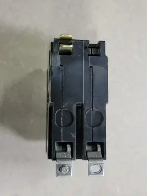USED SQUARE D QOB220