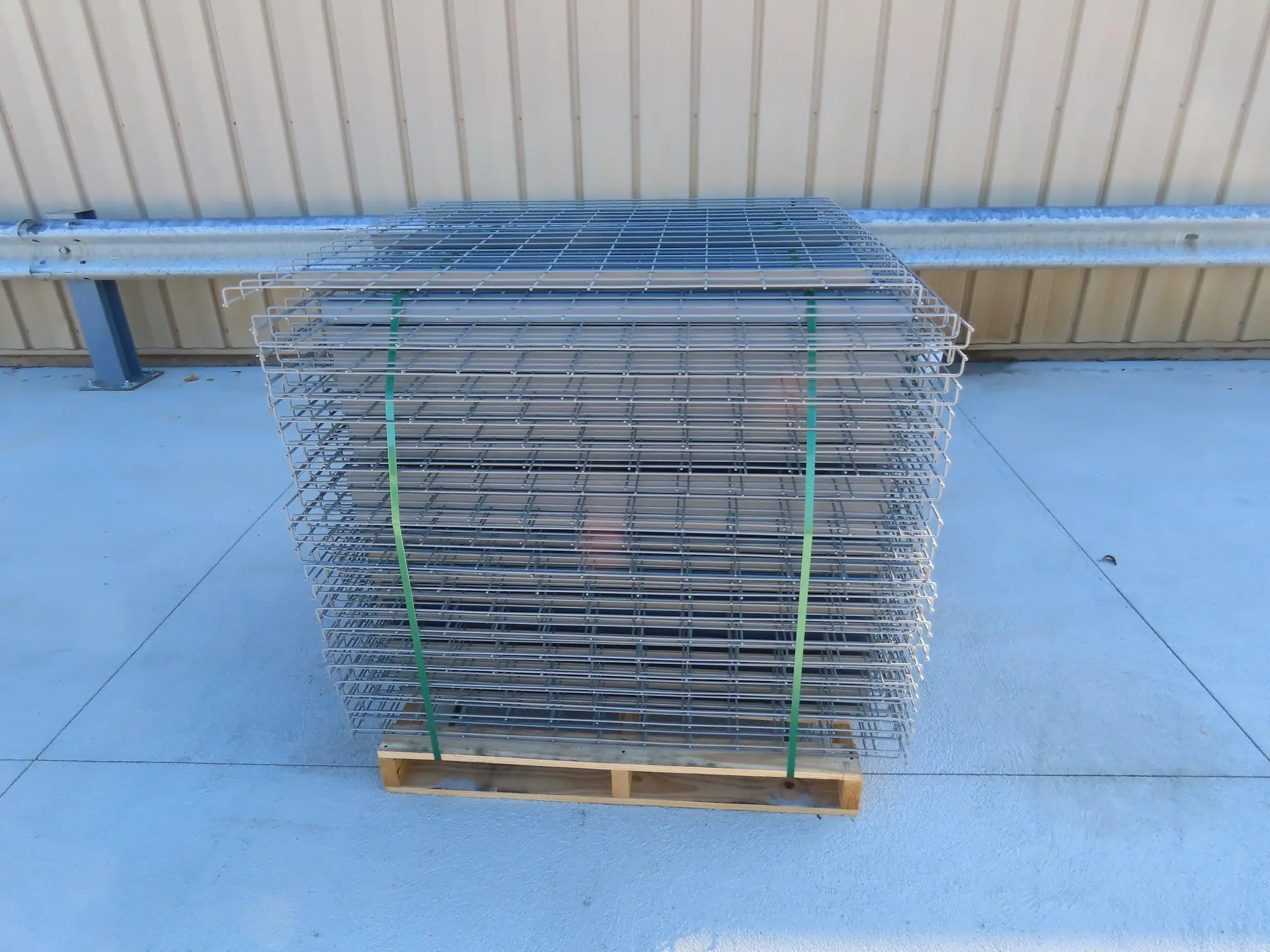 Pallet Rack Racking Shelf  Wire Deck Decking Mesh 4' 48" x46" Waterfall 2500 LB