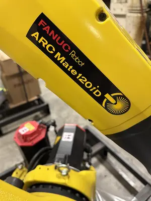 New | in-Stock 2021 FANUC FANUC ARCMATE 120ID Robots Michigan US | RAB Industries, Inc. #717920