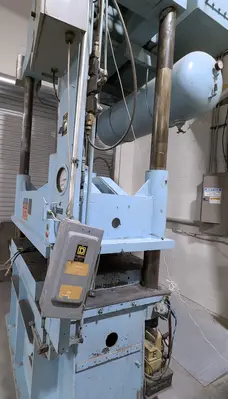 Used 1980 DAKE 18-293 Hydraulic Presses | Machinery Marketing International #380131