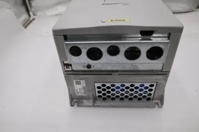 NEW ALLEN BRADLEY 20BD034A0AYNAND0 AC DRIVE POWERFLEX 700 480V 25 HP STOCK 2886A