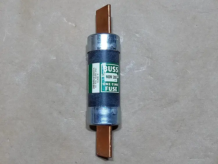 Used BUSSMANN NON-200 Misc Electrical & Power Parts British Columbia CA | Lenmark #1439046