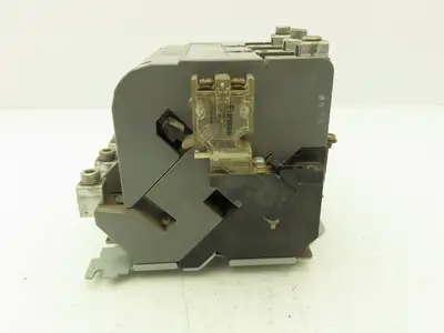 Furnas 40HP32AF Contactor Motor Starter 3Ph 600v 50Hp Ser A Coil 120v