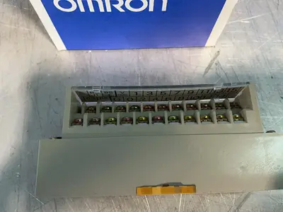 Used OMRON SRT1ID16 PLC Input & Output Ohio US | HGR 24 #1345500