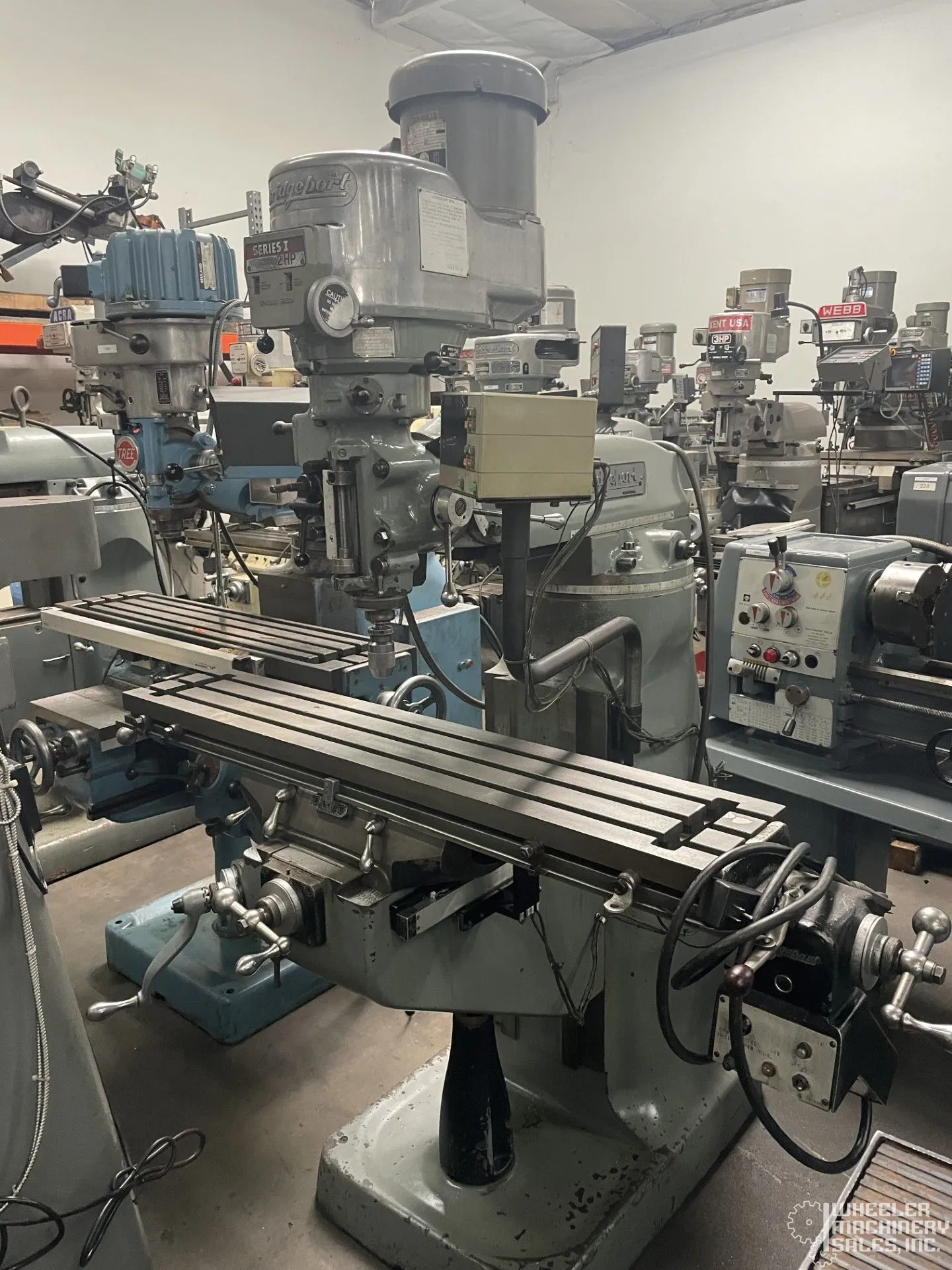 BRIDGEPORT SERIES 1 VARIABLE SPEED MILLING MACHINE #8116 #1