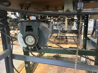 Singer 114-33 Sewing Machine w/ A.J. Mitchell Button Robot