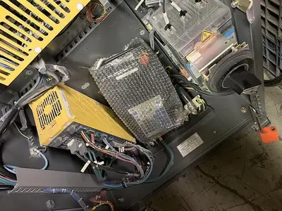 Used 2010 FANUC M900IA/260L 6 AXIS CNC ROBOT WITH R30IA CONTROLLER Robots | Harbor Machinery Inc. #1283311