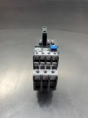 ABB A263010 AC Contactor w/TA25 DU & CA510 Auxiliary Contactor. 4A43.1