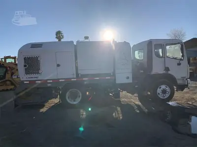 Used 2015 WAYNE GLADIATOR Street Sweeper California US | Mittry Construction #1363492
