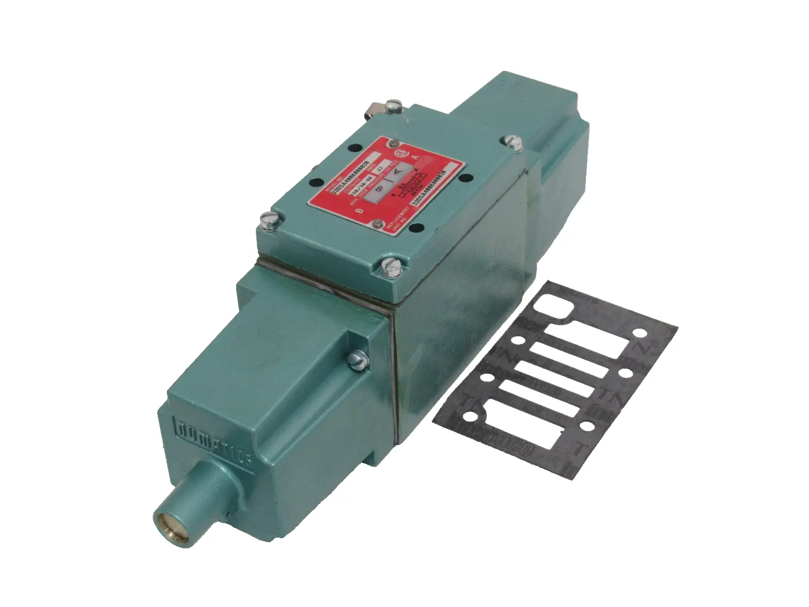 NEW NUMATICS 33DSA400K000030 SOLENOID VALVE 120V