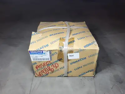 NEW KOMATSU 21T-943-1142