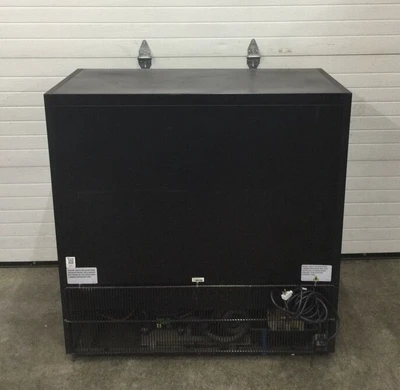 167-0496 True GDM-41SL-48 47" Two Section Self Contained Glass Door Cooler