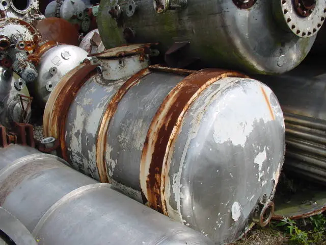 2,720L S/S Horizontal Enclosed Tank
