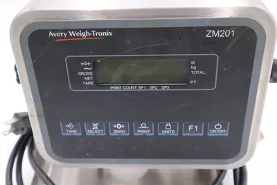 AVERY WEIGH-TRONIX ITW ZM201-SD2 / ZM201SD2 (USED) SCALE OUTUT STOCK 3036-A