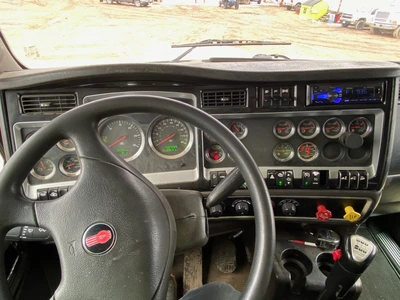 Used 2009 KENWORTH T660 Conventional trucks Wisconsin US | Proxy Equipment #1384919