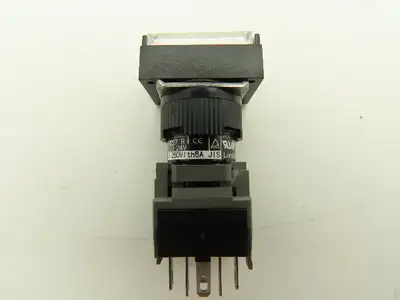Fuji Electric Illuminated Pushbutton Switch White Momentary 15mm 250V Lot of 3