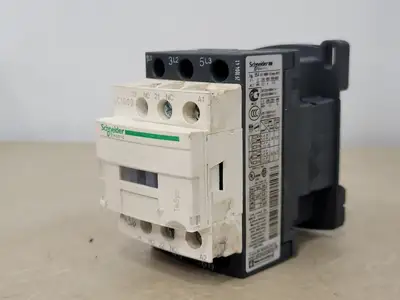 USED TELEMECANIQUE LC1 D09