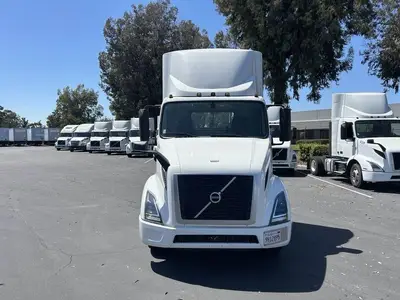 Used 2022 VOLVO VNR64T300 Conventional trucks California US | Ben Kaplan Equipment #1284794