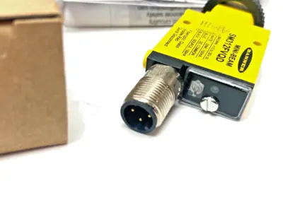 USED BANNER ENGINEERING MINI-BEAM FIBER OPTIC AMPLIFIER VISIBLE RED 650NM GLASS
