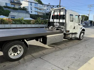 USED 2020 FREIGHTLINER M2 106