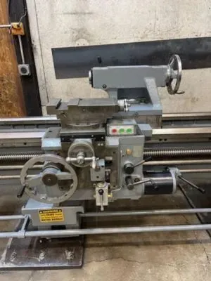 NEW 1987 WHACHEON WL-630 24" X 120" ENGINE LATHE