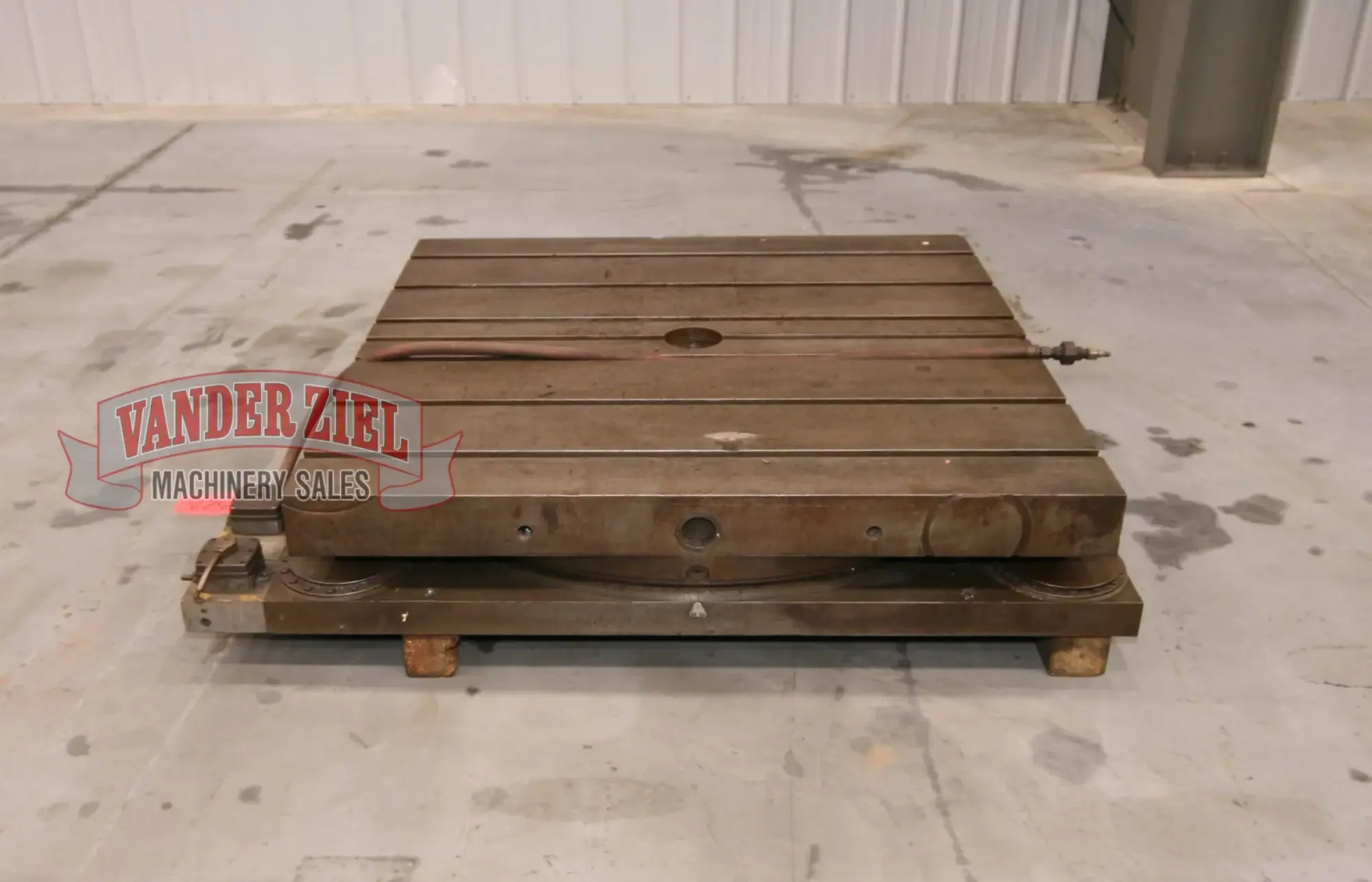 Giddings & Lewis 48" x 48" Airlift Rotary Table
