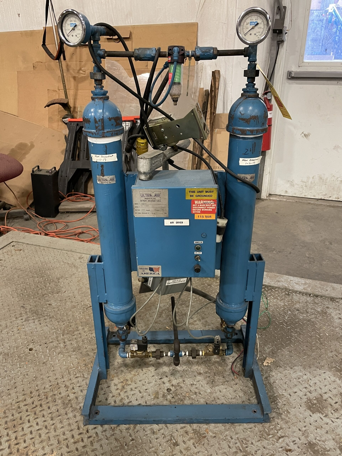 ULTRA AIR UHR10 Twin Tank Air Compressor Air Dryer 115V 1PH 200psi