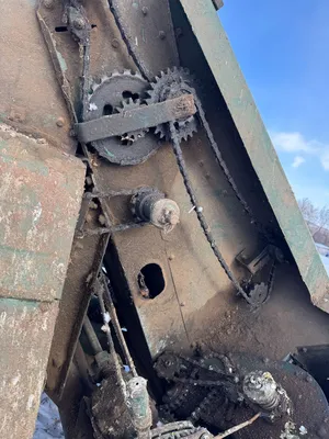 NEW IDEA 325 Harvesting Equipment | Iron Listing (6)