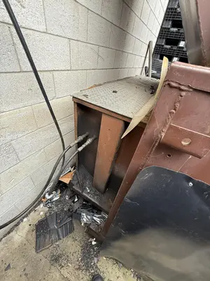 2004 GLOBAL E40-SC COMPACTOR | ListingHippo (3)