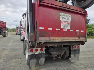 USED 2013 PETERBILT 365