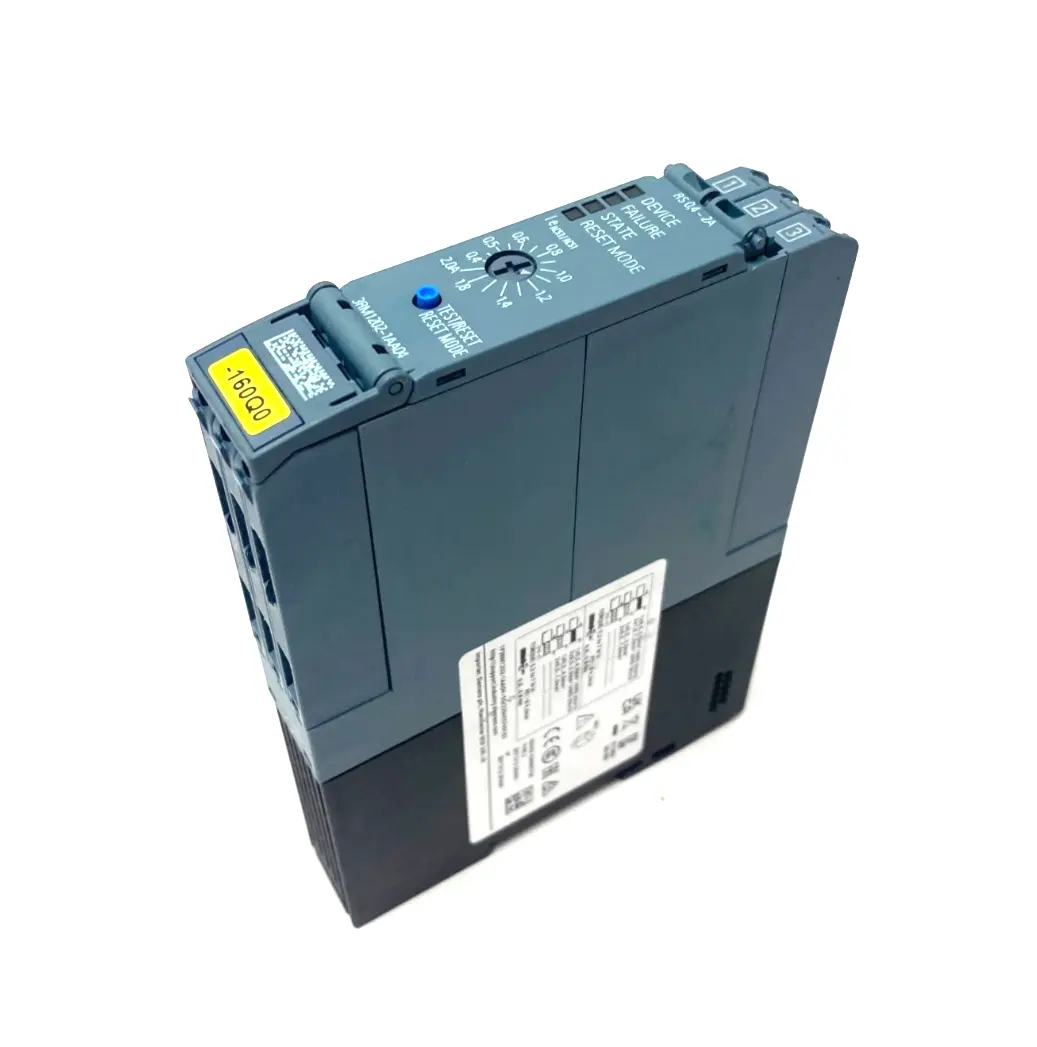 USED SIEMENS SIRIUS REVERSING STARTER, SCREW-TYPE MISSING COVER