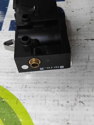 NEW TELEMECANIQUE PS1E28102J