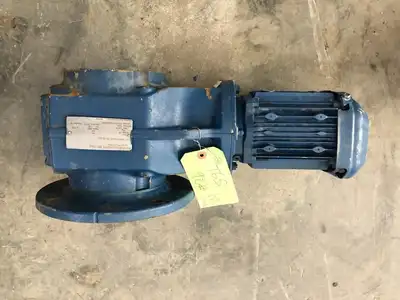 Sew-Eurodrive KAF67DRS71M4 0.75HP Gear Drive/Speed Reducer 12 / 300-1800RPM 3PH
