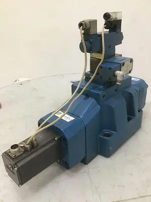 USED REXROTH 4WRKE35W2-0000-21/6A24EZ9