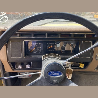 USED 1987 FORD F-800