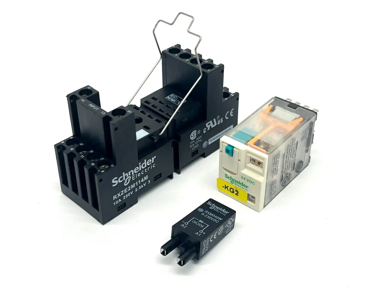Used Schneider Electric RXM4AB2BD,RXZE2M114M,RXM040W Relays & Switches Michigan US | Maverick Industrial Sales #1401668