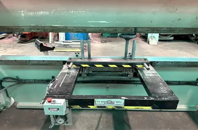 USED 1992 ACCURPRESS 710012
