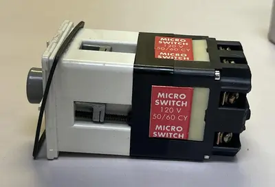 New | in-Stock HONEYWELL 909AAA51 Miscellaneous Equipment (Electrical & Power) | Surplus Asset Holdings #1201848