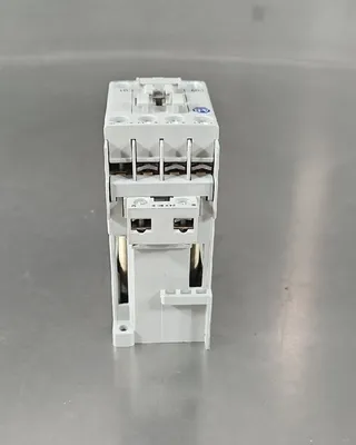 Used ALLEN BRADLEY ALLEN BRADLEY 100-C09*01 Relays & Switches South Carolina US | Palmetto Automation #1162370
