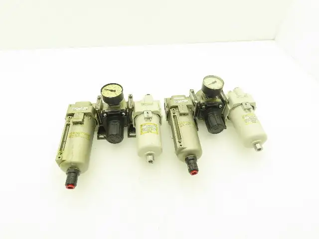 SMC AR40-N04-Z Regulator Filter Lubricator Assembly 1/2" NPT 125 psi Lot of 2