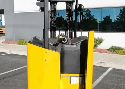 USED 2022 YALE ESC030AD