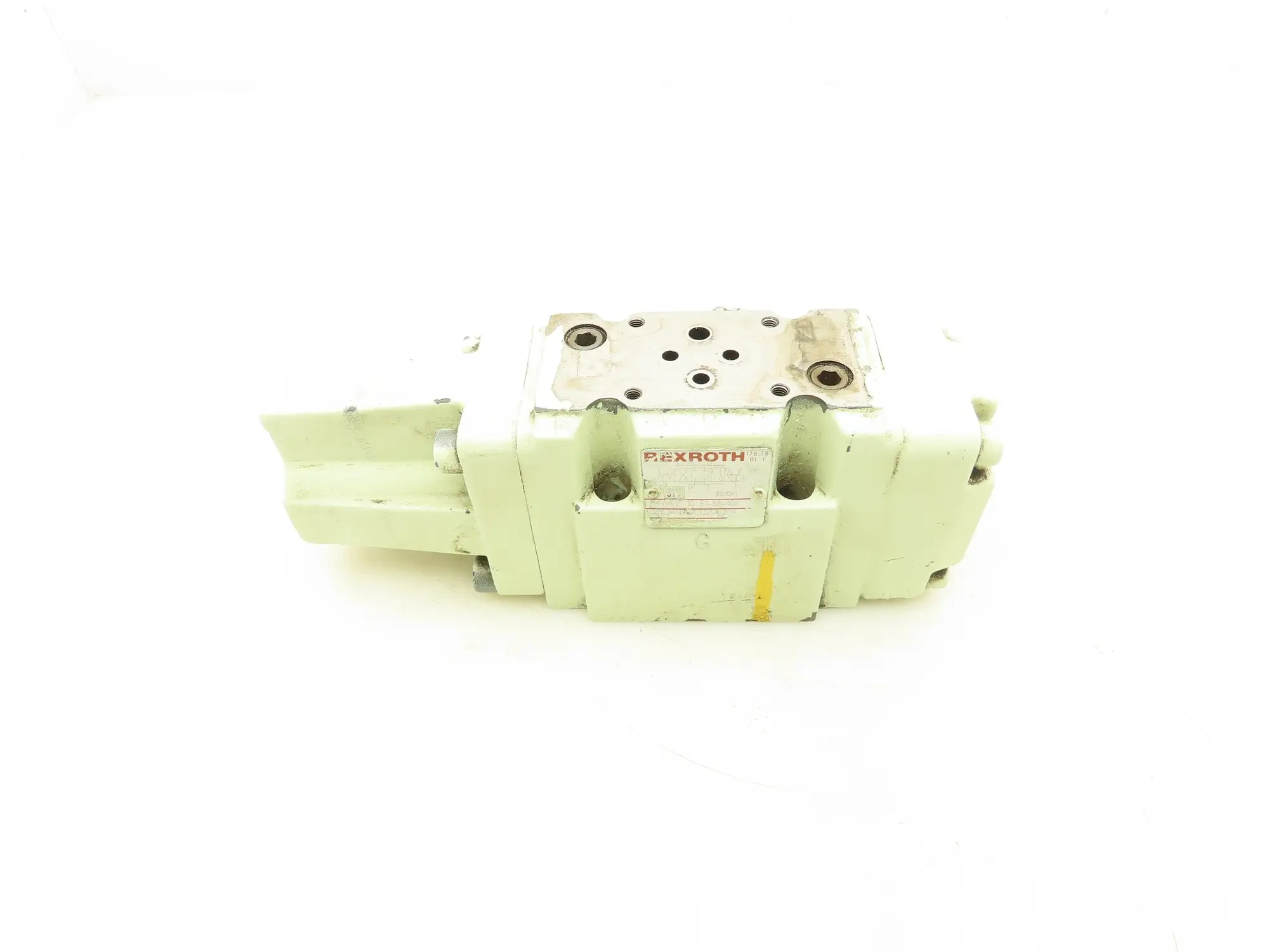 Rexroth 4WRZ 10 E1-85-40/6A24N9K4/D2MR Hydraulic Proportional Directional Valve